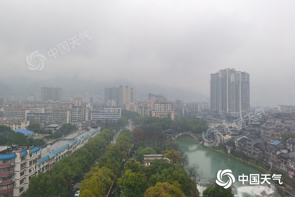                     今日湖南阴雨绵绵 除夕天气转晴气温升                    1