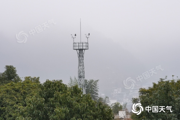                     湖南部分地区明晨有雾相扰 24日湘西湘北降水又来                    1